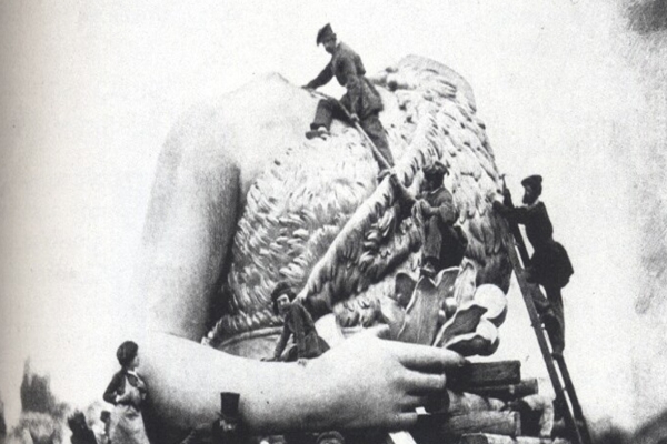 Bavaria_Statue_München_-_Montage_QUER (1)